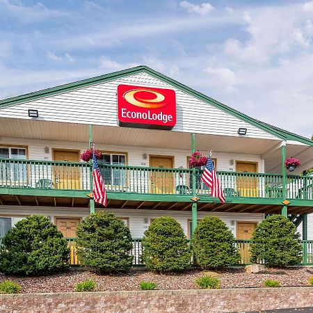 Rodeway Inn Lake George Outlets Bagian luar foto