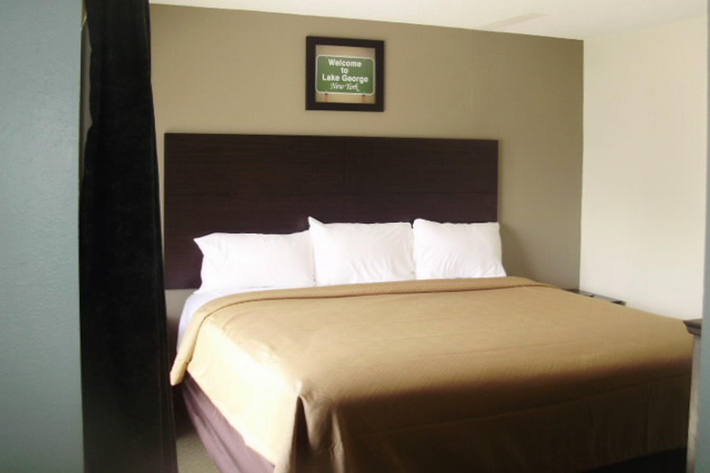 Rodeway Inn Lake George Outlets Bagian luar foto