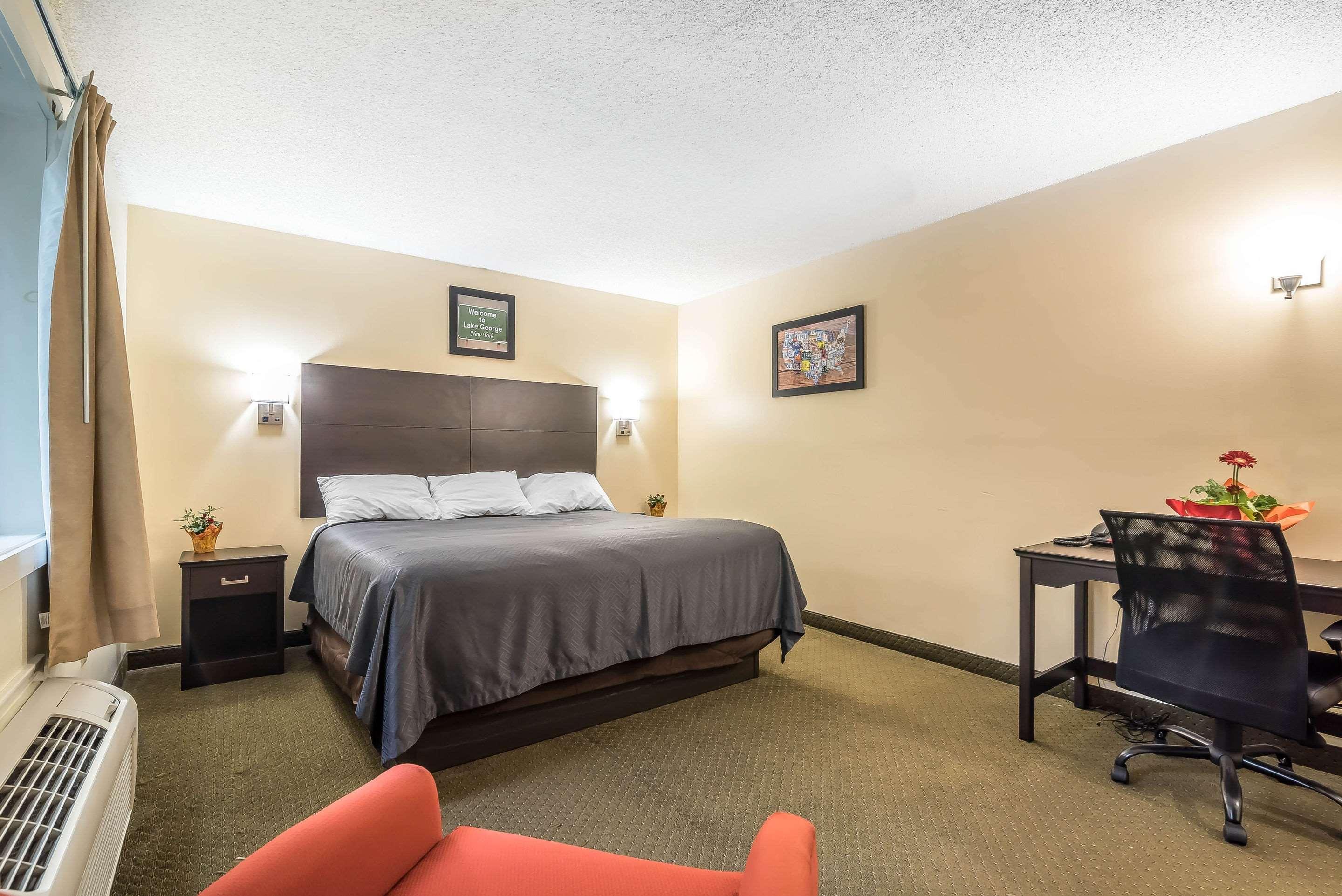 Rodeway Inn Lake George Outlets Bagian luar foto