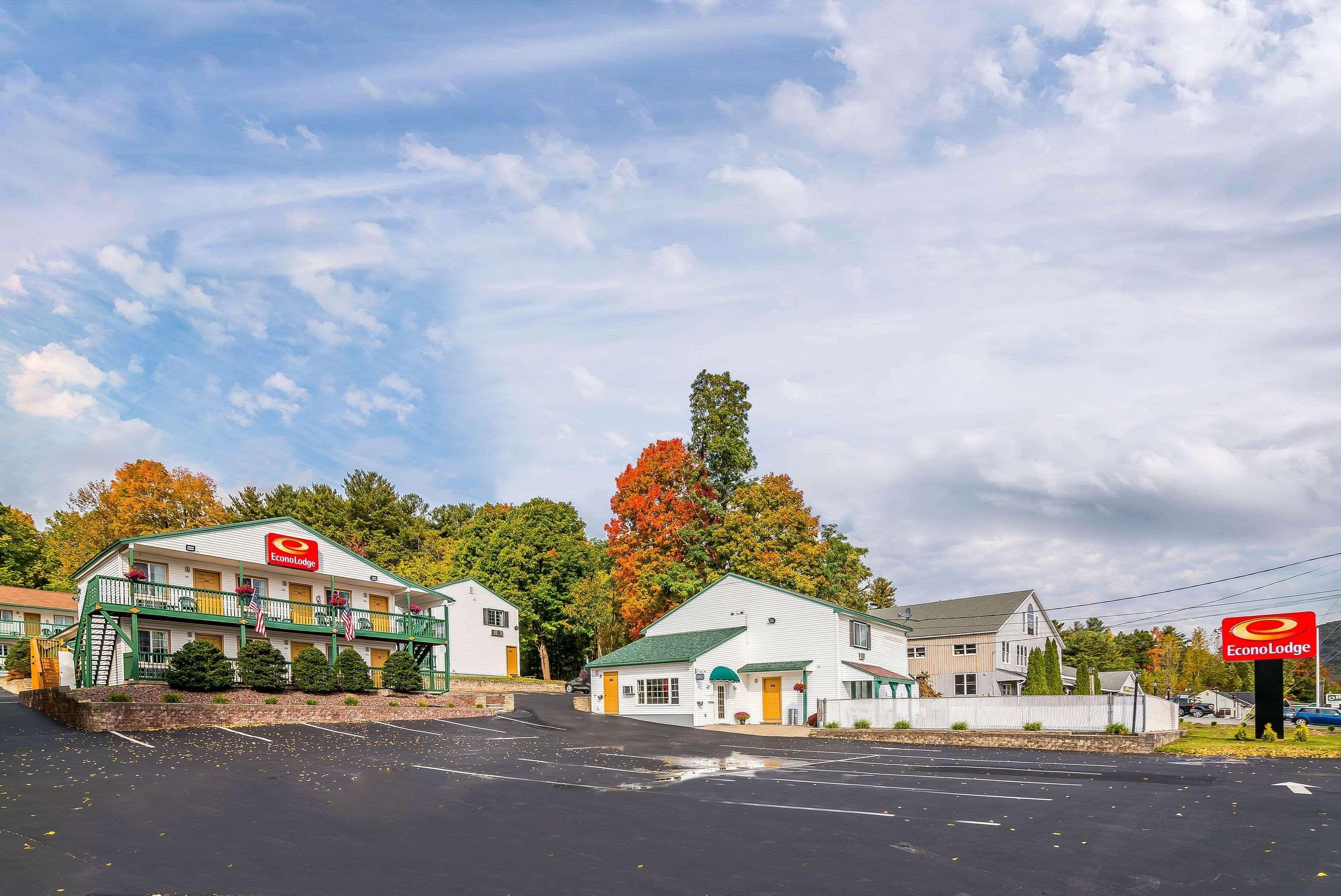 Rodeway Inn Lake George Outlets Bagian luar foto