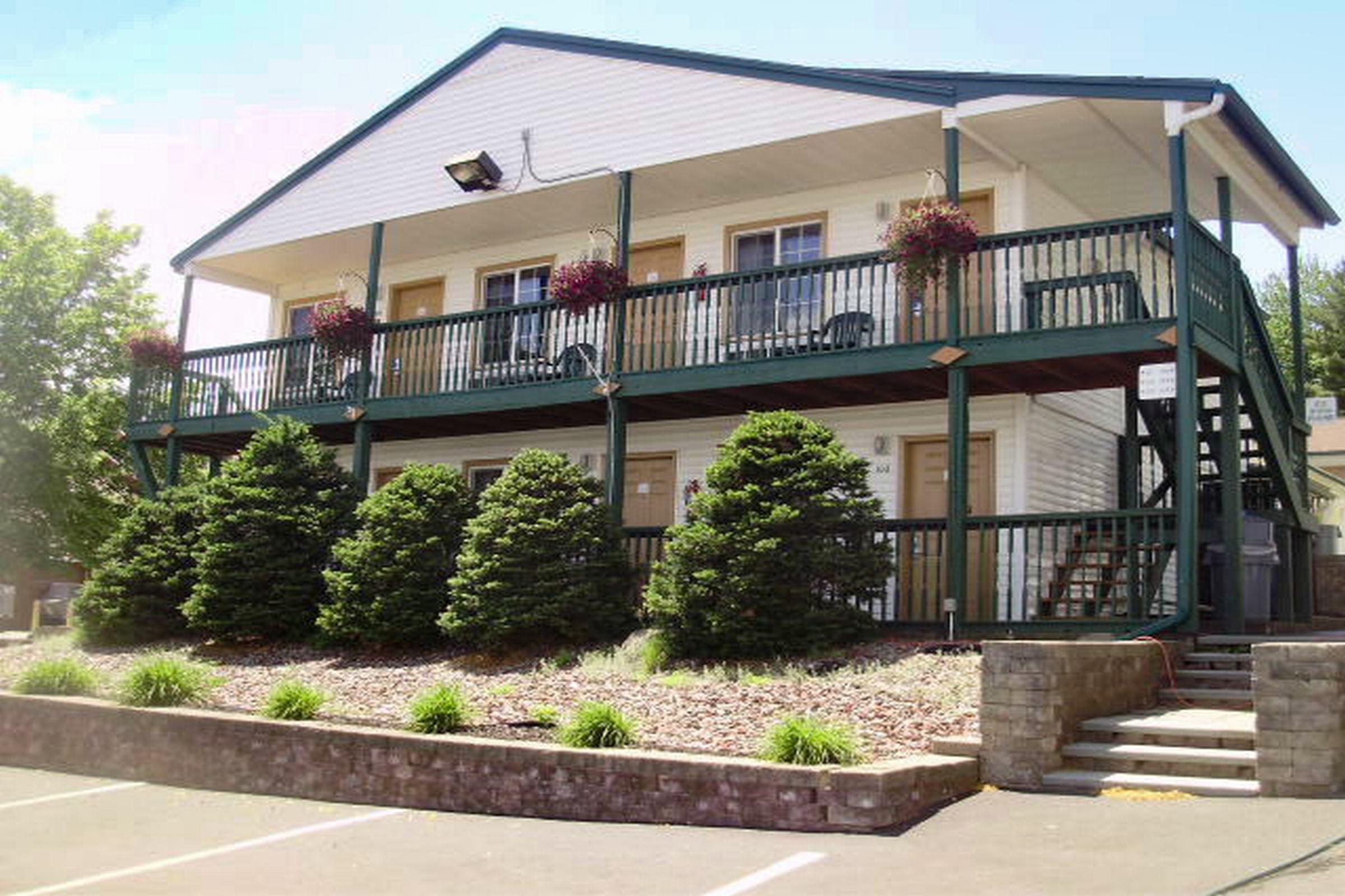 Rodeway Inn Lake George Outlets Bagian luar foto